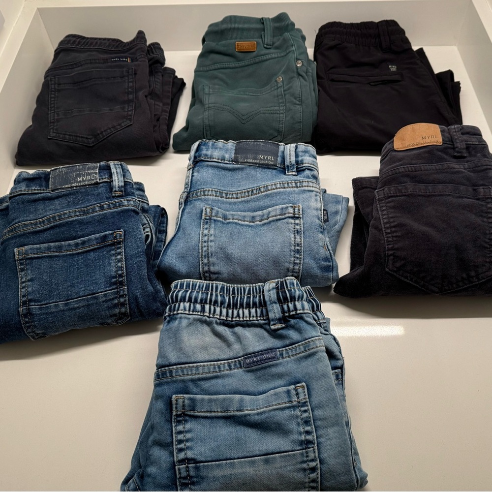 7 pair of Mayoral boys pants size 6.